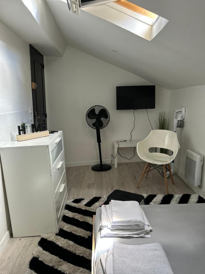 Petit Appartement T2 A 5 Min De La Gare Bordeaux Kültér fotó